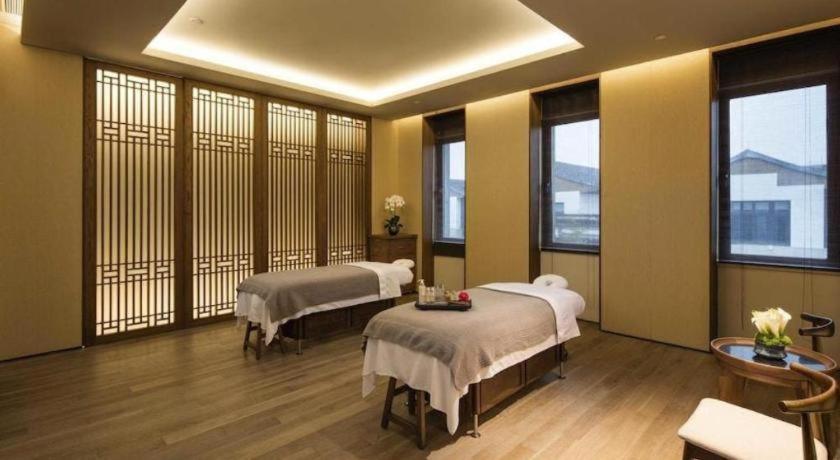 Ahn Luh Zhu Jia Jiao Hotell Shanghai Exteriör bild